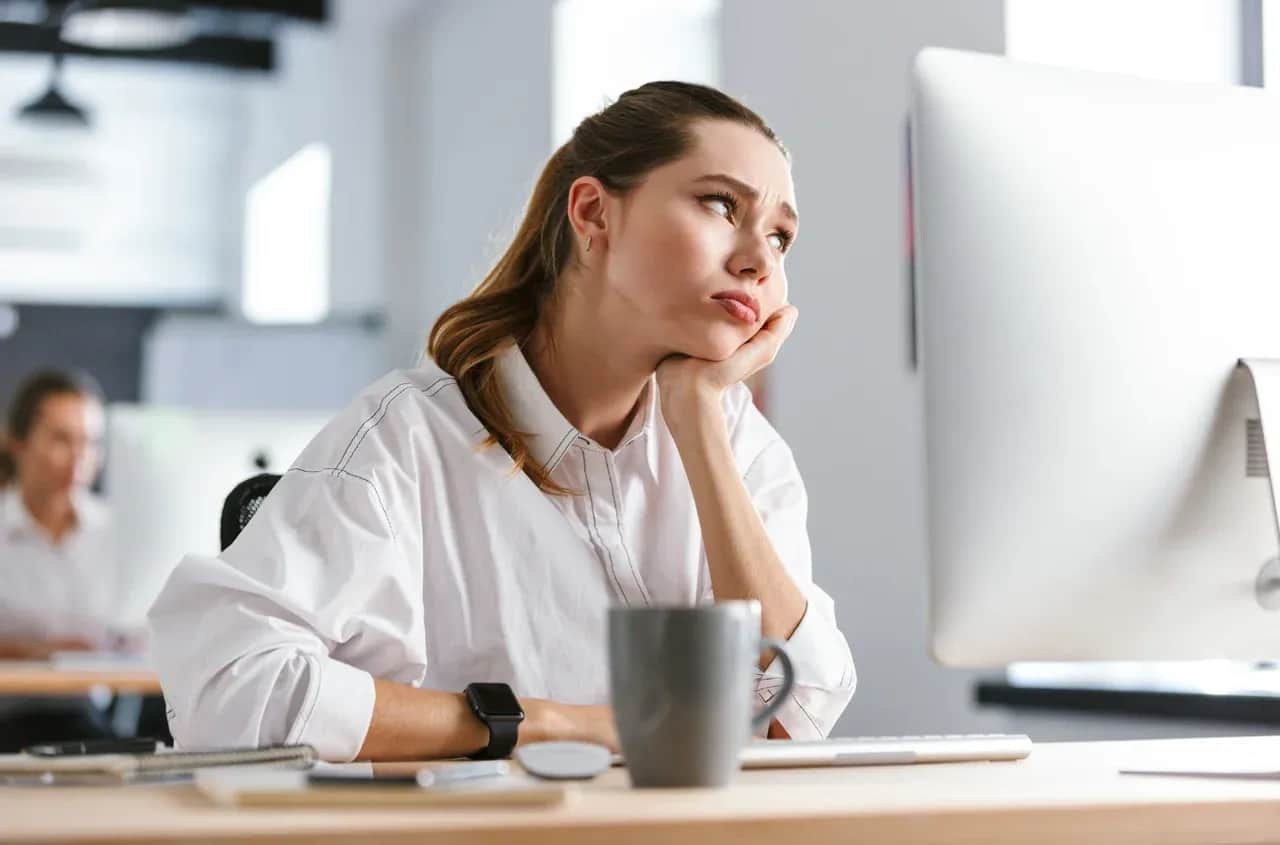 Staż 2026: Koniec darmowych praktyk? Ile zarobisz?