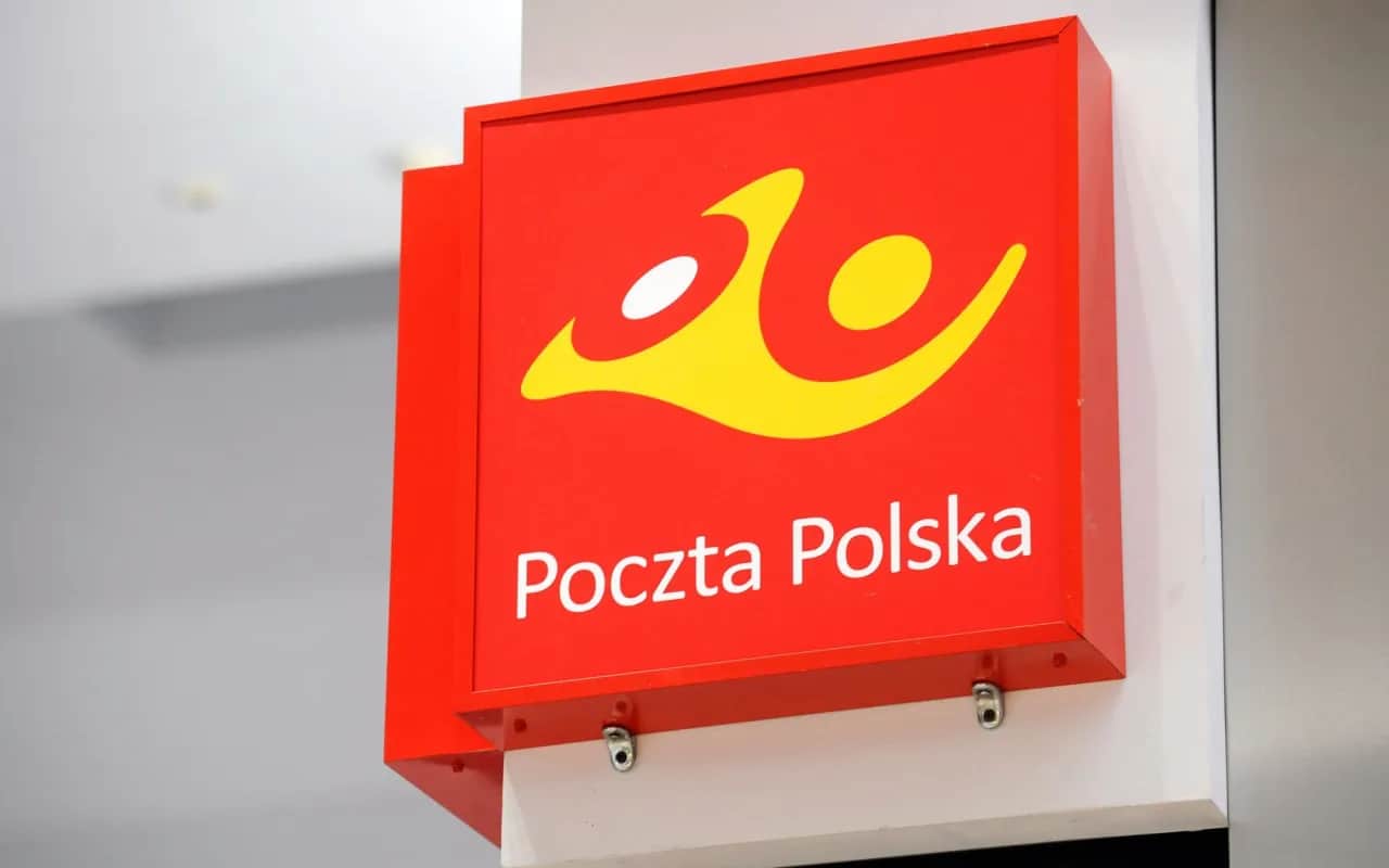 Poczta Polska 2026: Ile zarobisz? Stawki, premie, benefity